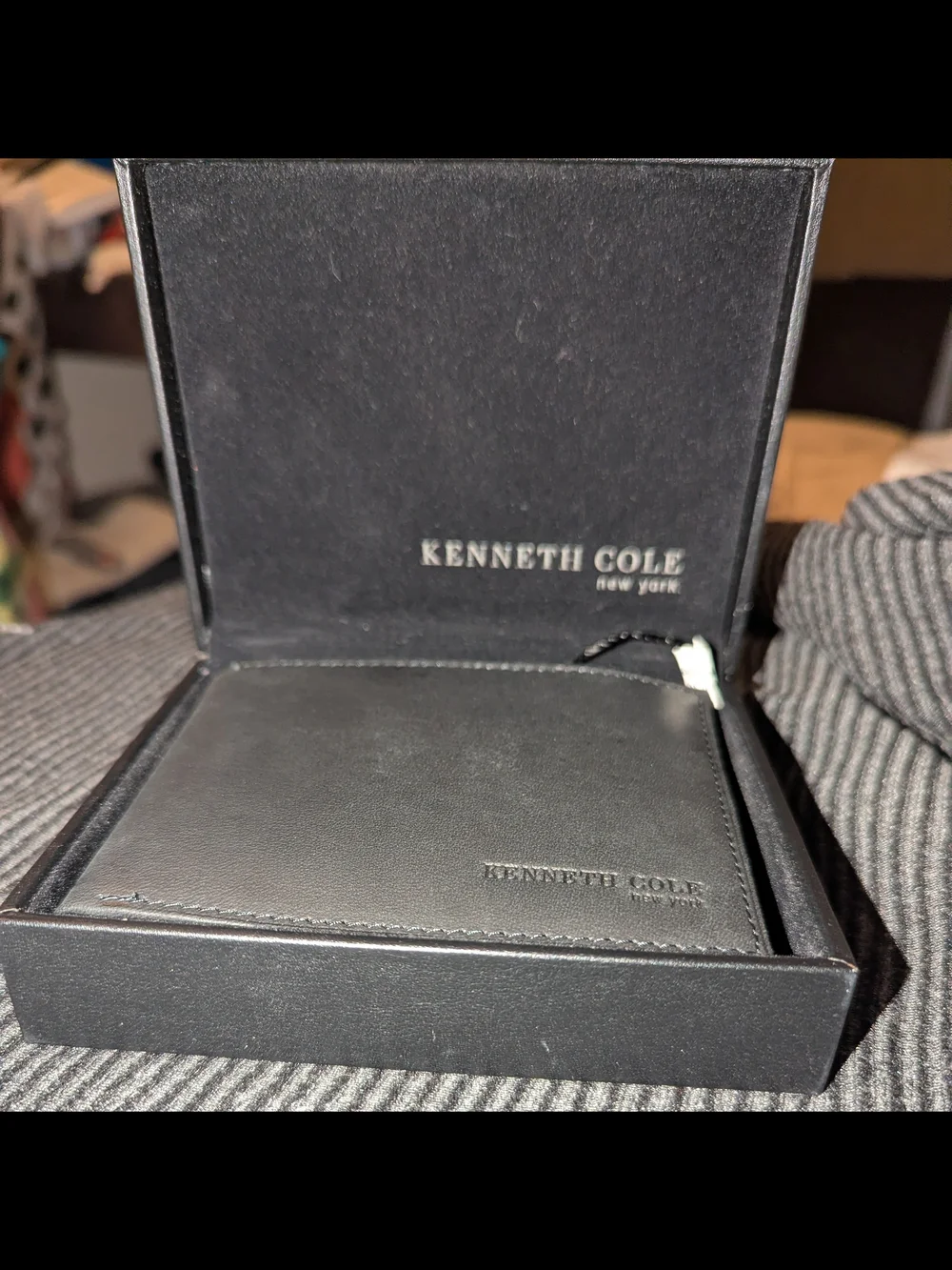 Kenneth Cole Men's Black Leather Bifold Wallet